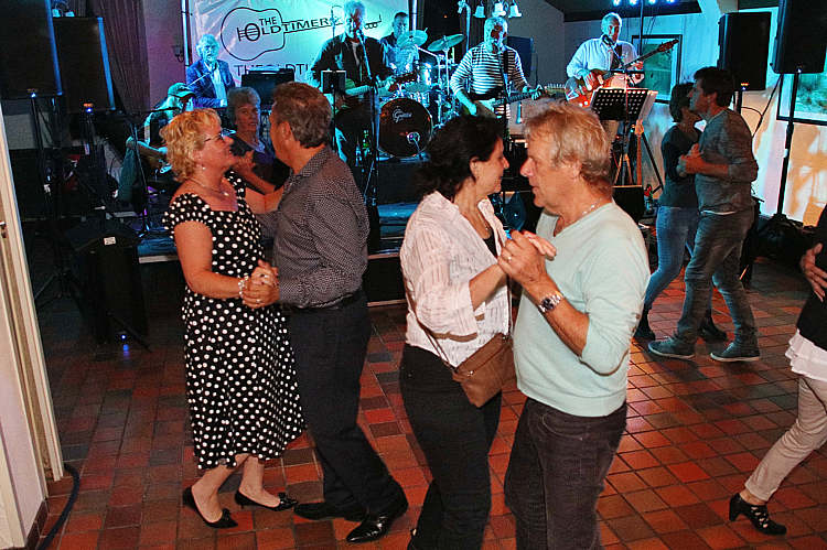 Muzikaal 60 & 70's feest door de SDWA met The Oldtimers_20